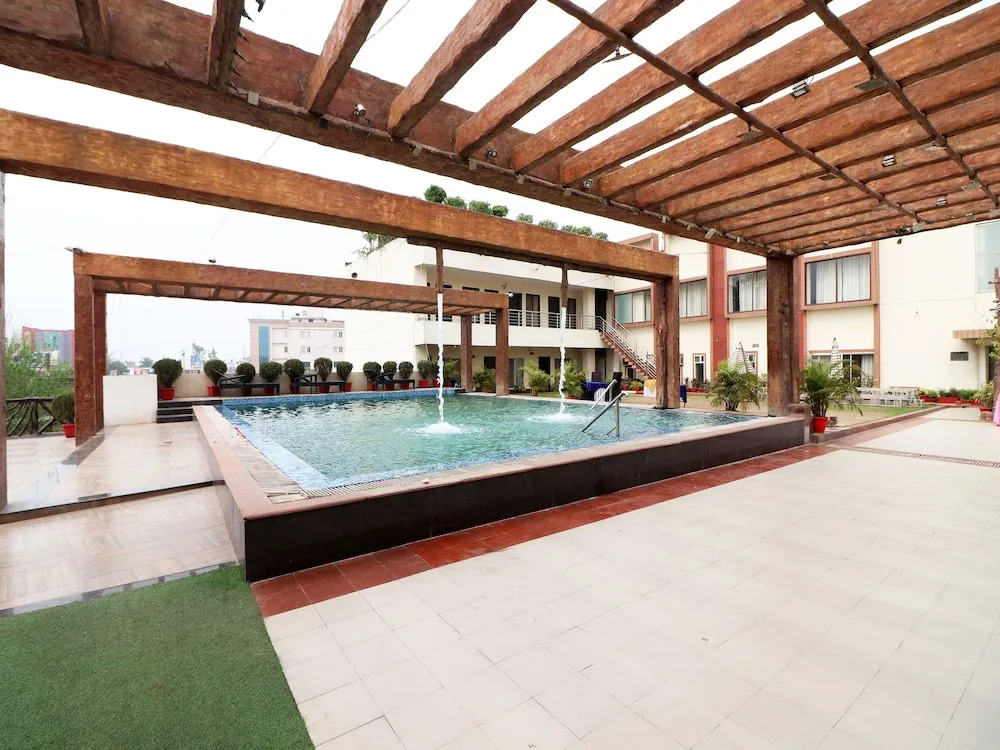 OYO 8620 Sparsh Hotels and Resorts