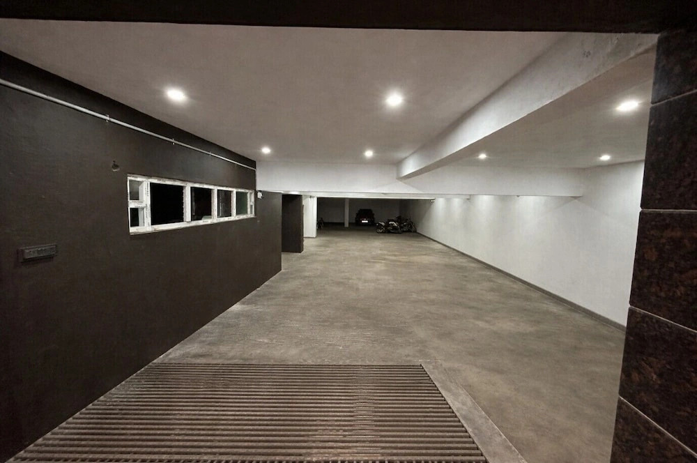 Aura Suites