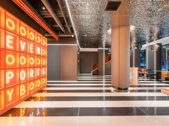 SEVEN HOTEL (Modern Street Store)