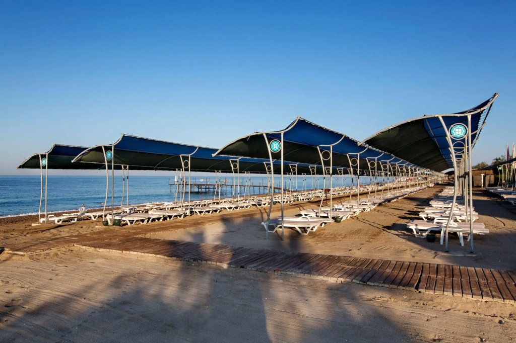 Lago Hotel