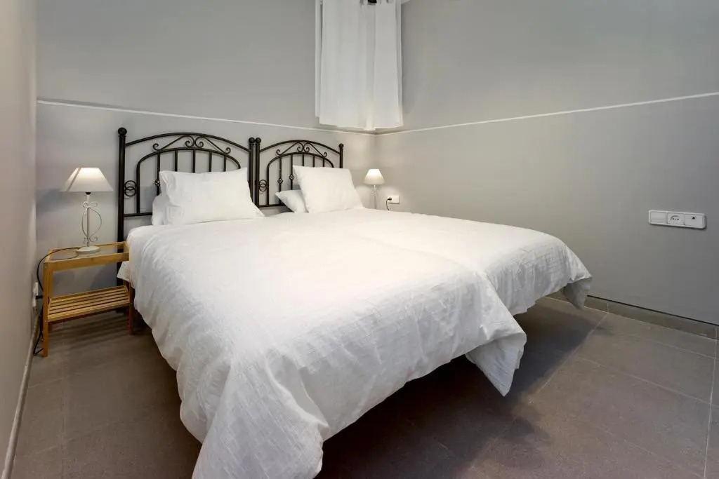 Amplio apartamento con terraza en zona muy tranquila