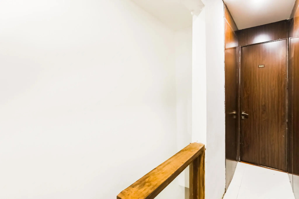 OYO Flagship 71090 Loyd Home