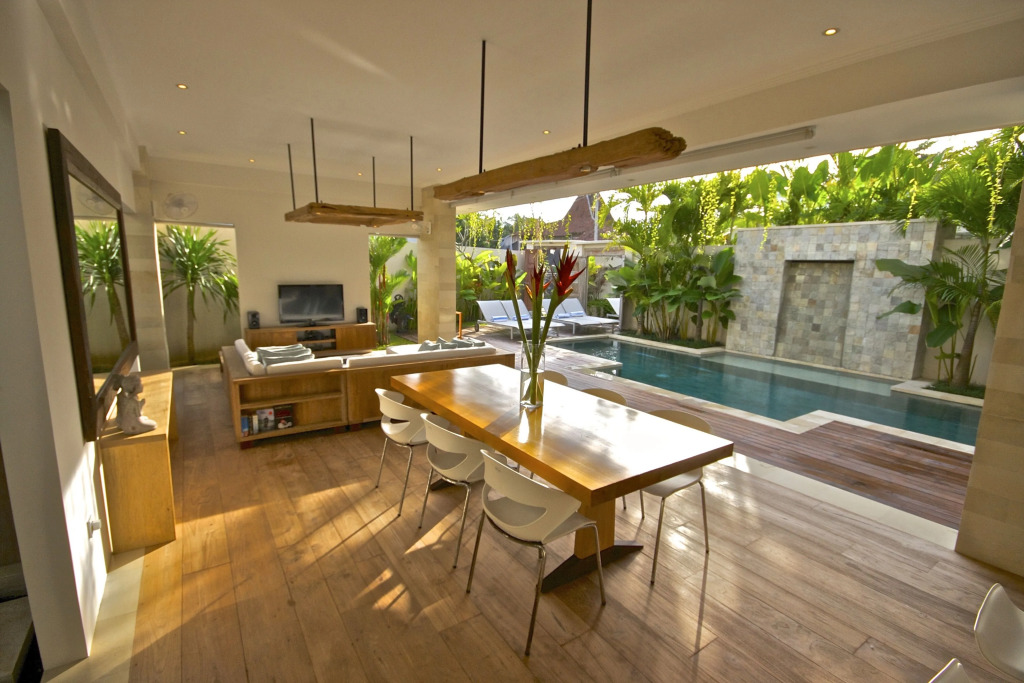 Villa Pantai Indah