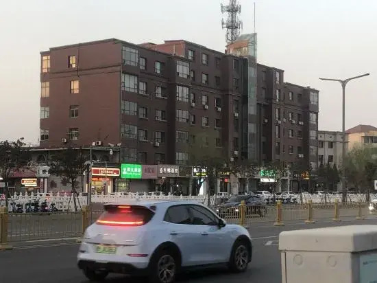 Dongshang Hotel (Yuncheng Nanfeng Plaza)