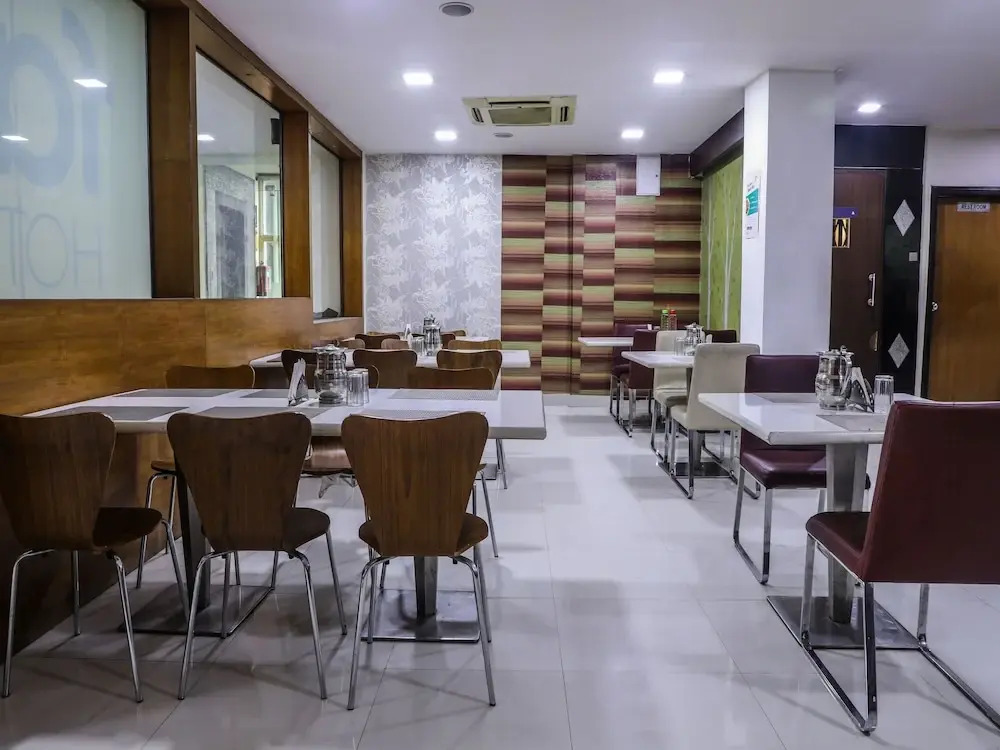 OYO 16436 V Hotels