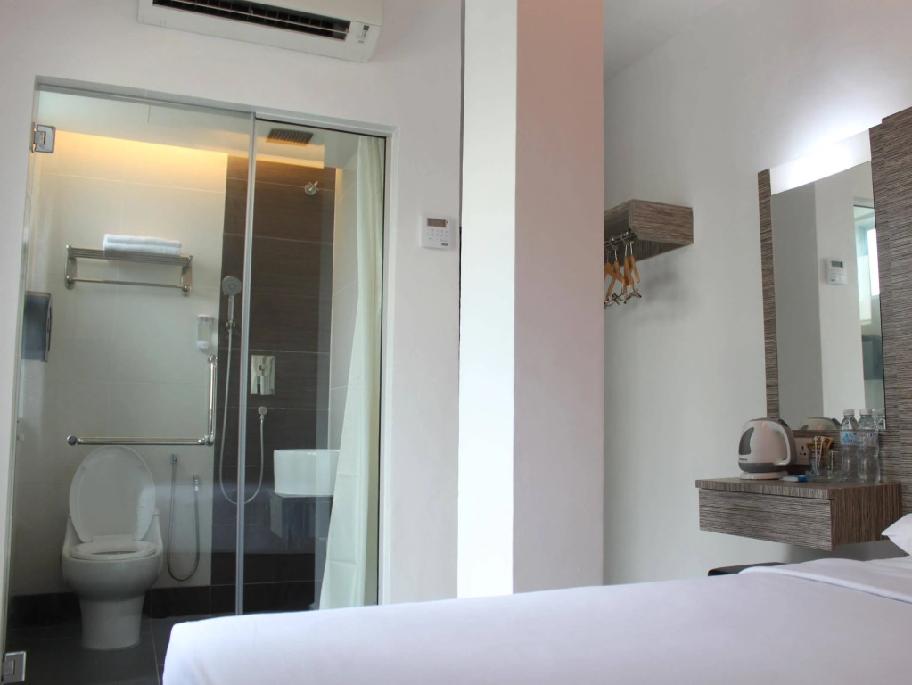 Dream Hotel