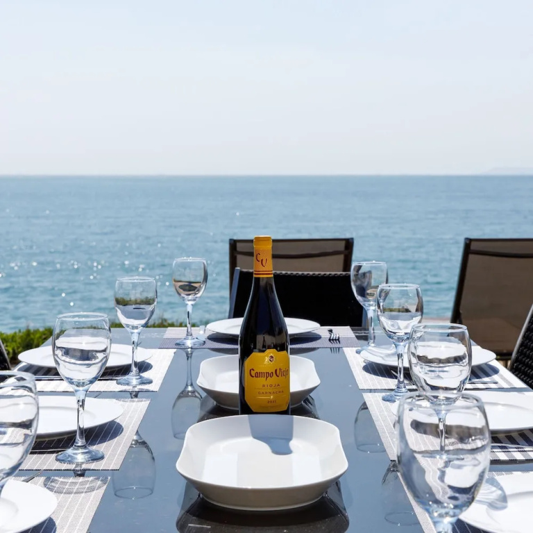 The Sea House - Ultimate Seafront Living & Sunsets