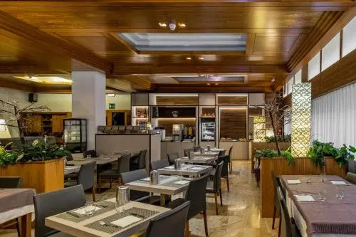 Hotel Residence Ristorante Ramandolo