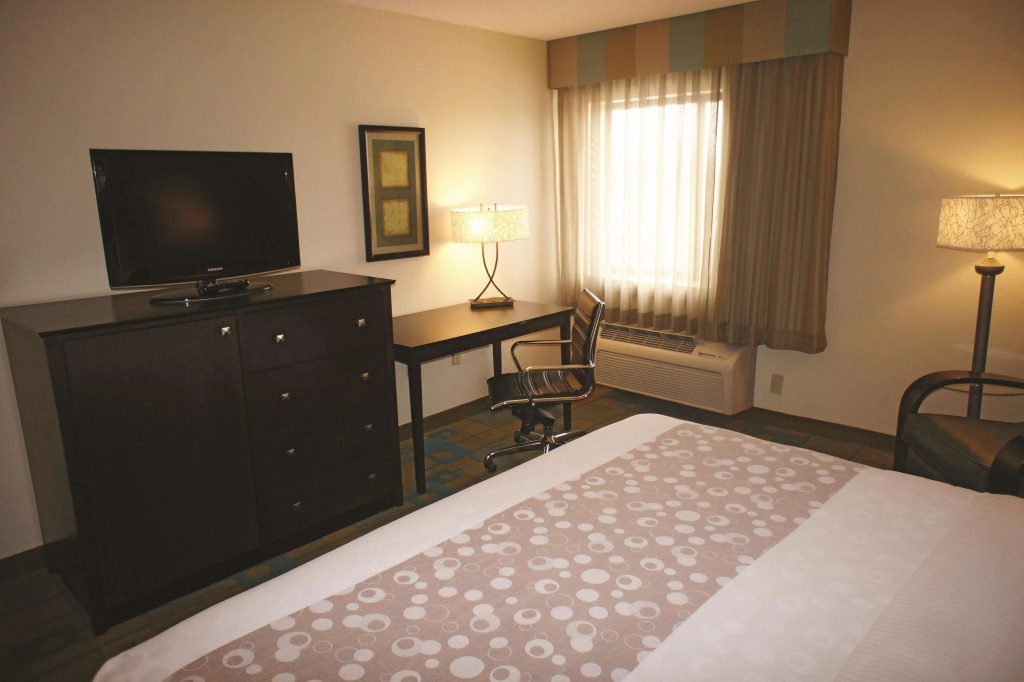 La Quinta Inn & Suites by Wyndham Plattsburgh