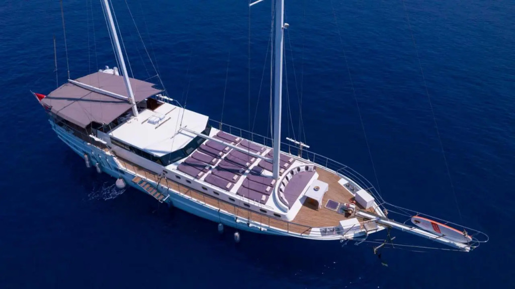 Tarsu Yacht Hotel