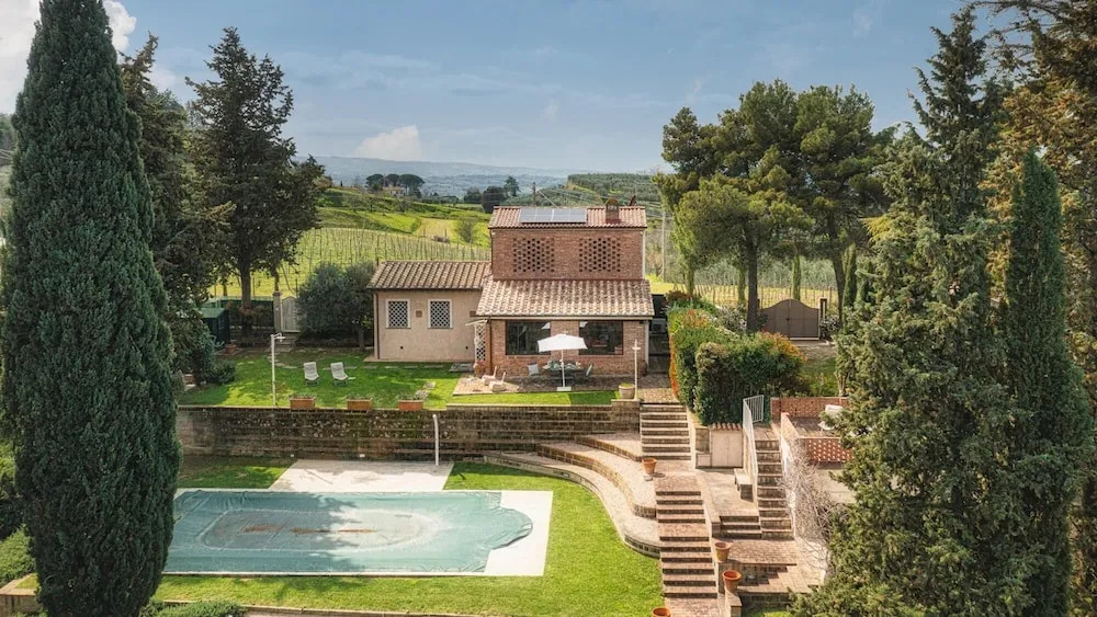 Il Fienile 4, Emma Villas