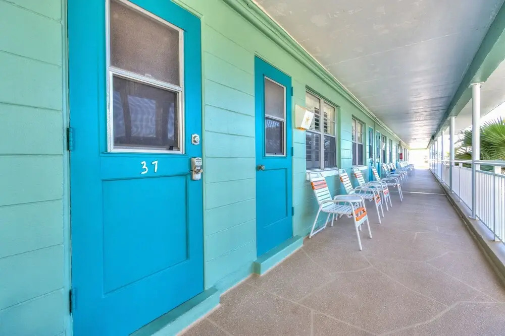 Tropic Terrace #37 - Beachfront Rental 1 Bedroom Condo by Redawning