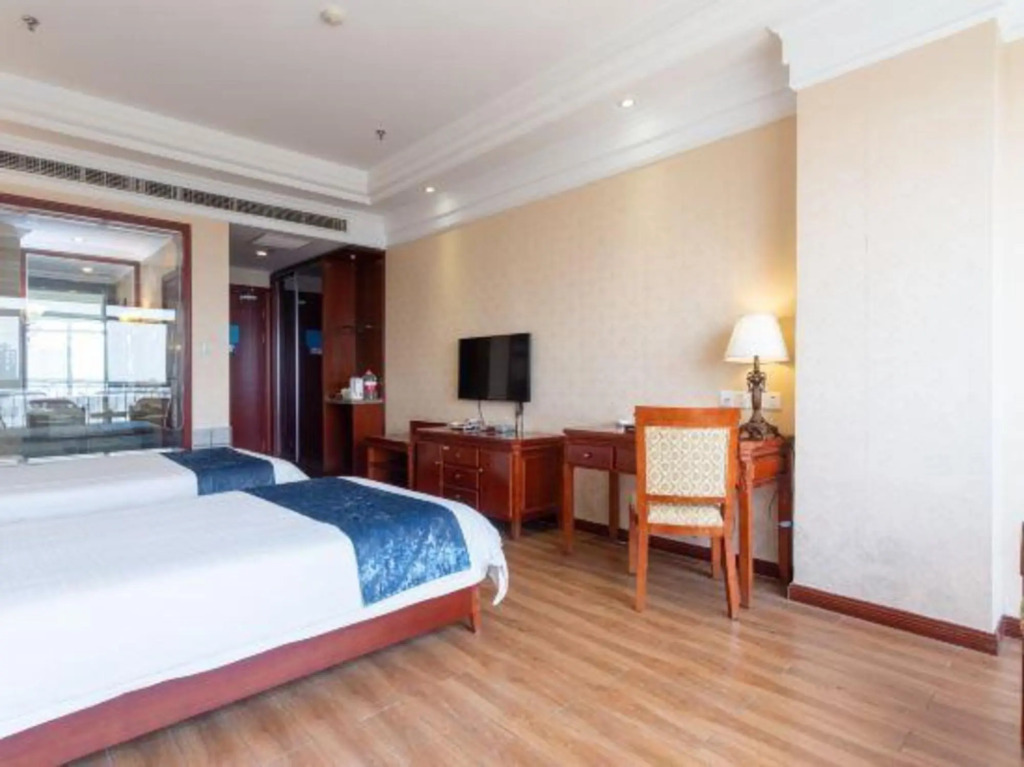 Yinan Hotel (Zhisheng Hot Spring Resort No.2 Building)