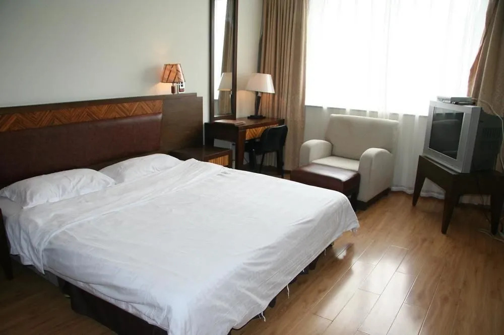 Boutique Holiday Hotel (Beihai Beibuwan Square)
