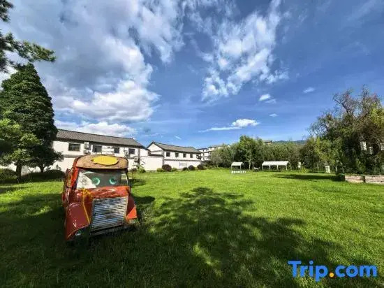 Heqing Cunshi Manor · YouRan Residence