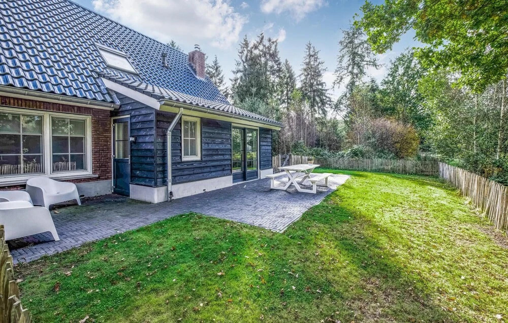 Pet Friendly Home In Rijssen With Wifi