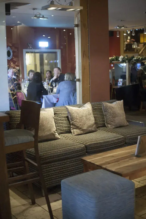 The Potters Heron - A Heartwood Inn