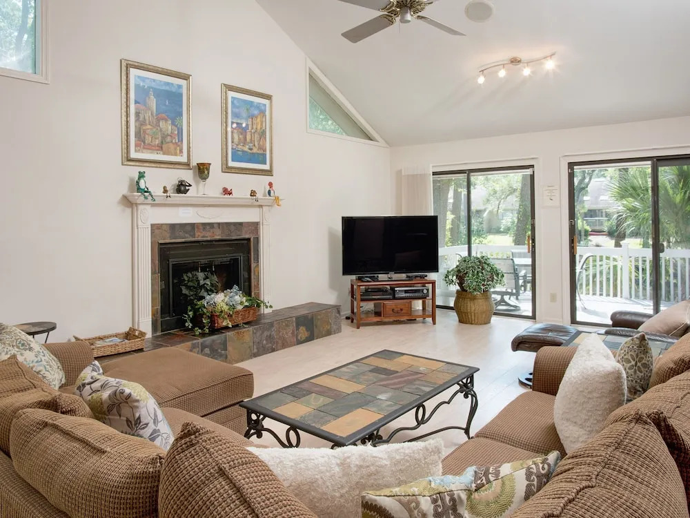 11 Hilton Head Island (1655-167529) - 4 Br Home