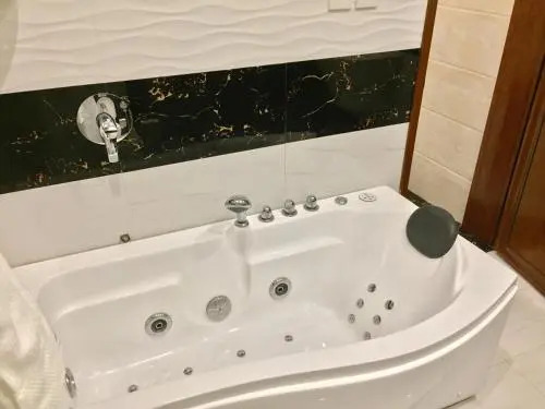 Aral Hotel Apartments