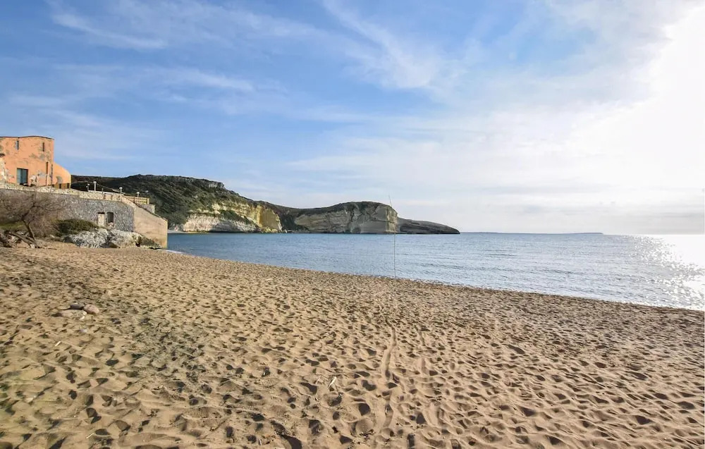 Stunning Home In Scaterina Di Pittinur