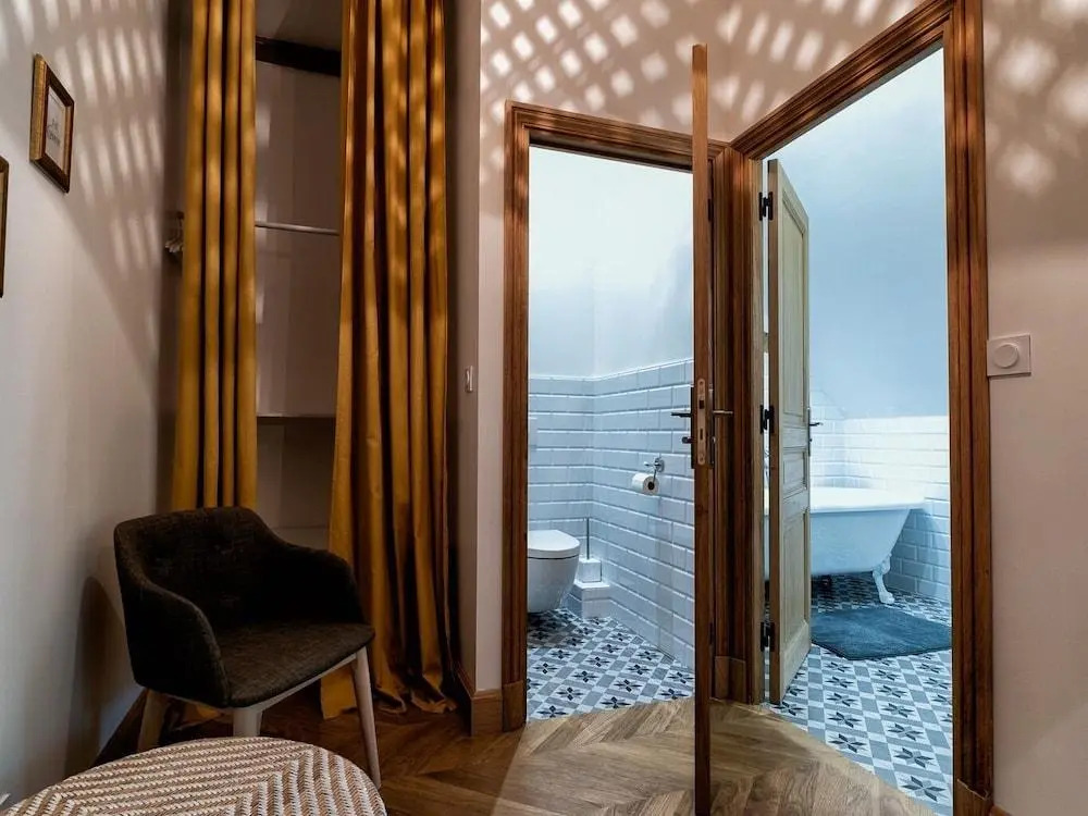 La Grange de Léonie Chambres dhôtes Piscine et Spa Calme et à 5min A71 A20 A85