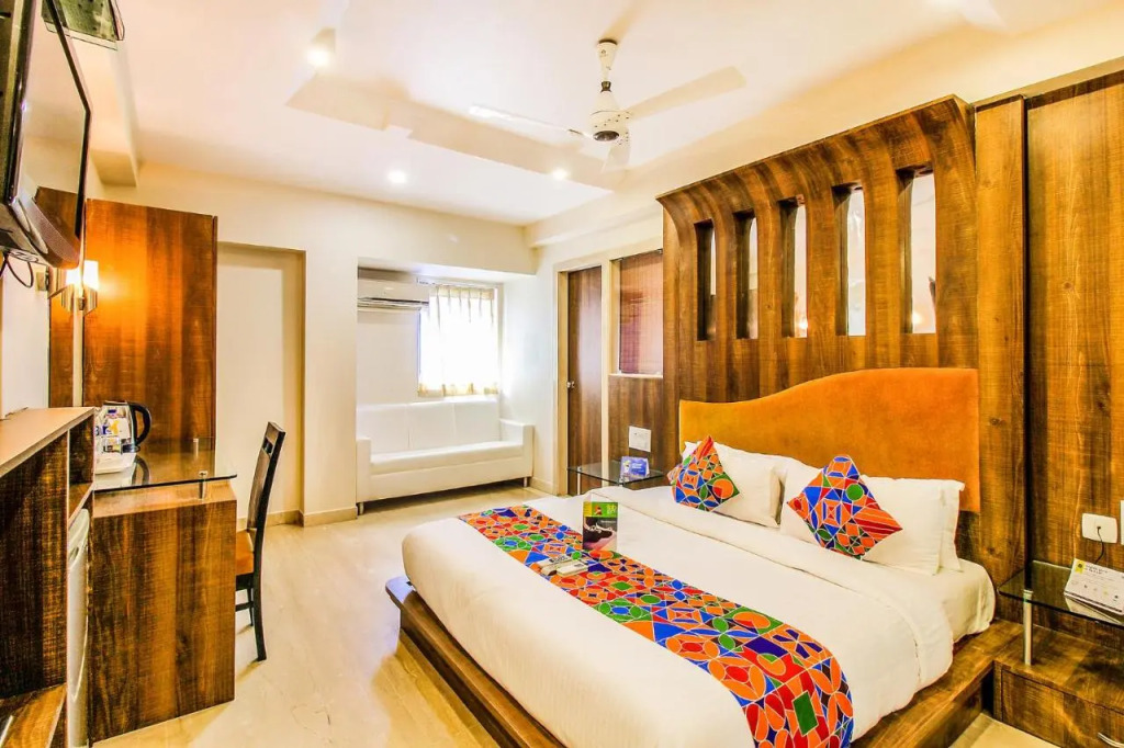 Fabhotel Sahar Garden