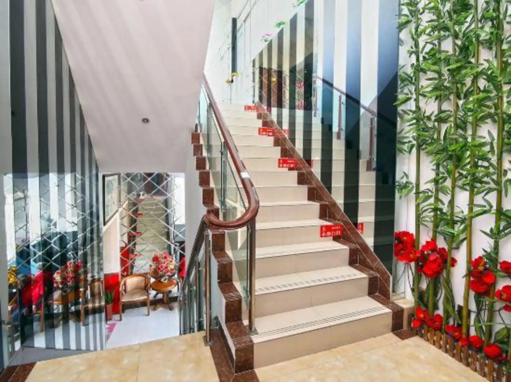 Xiangfu Hostel (Shanghai Wuning Road)