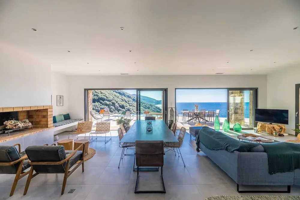 Architect Villaproperty Sea View Close to the Beaches