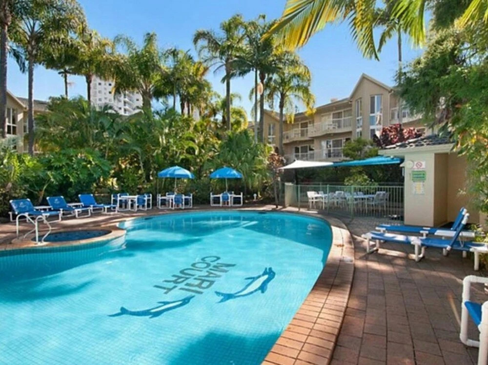 Comfort Inn & Suites Mari Court