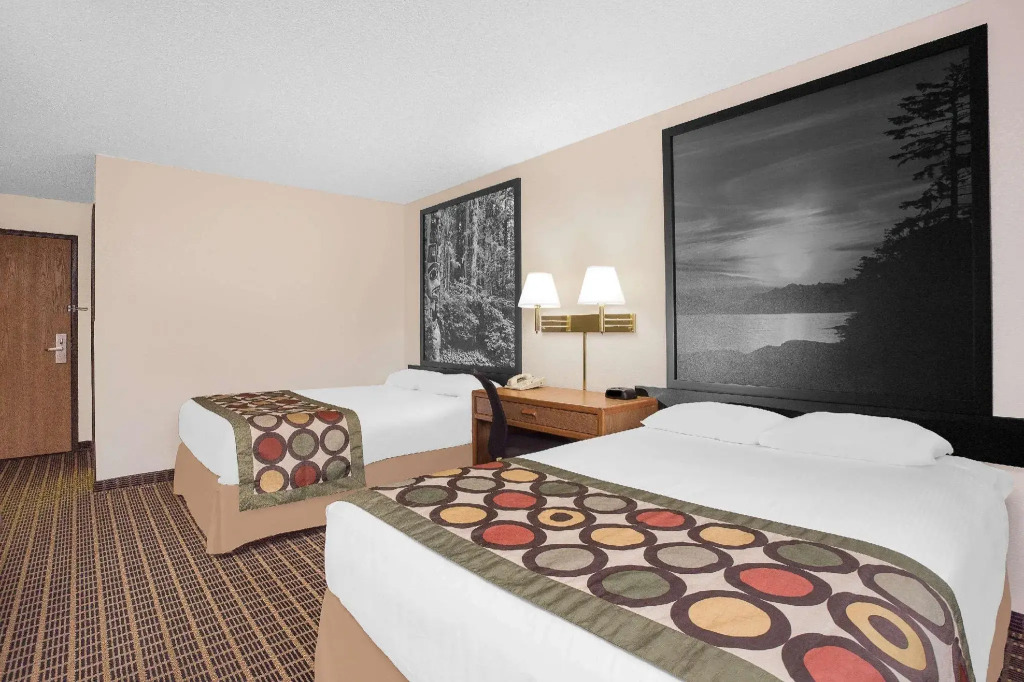 Baranof Lodge