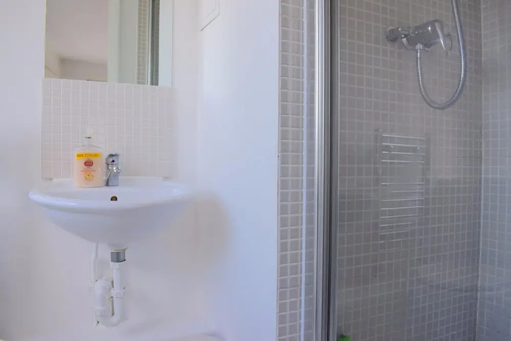 Spacious 2 Bedroom in Shepherds Bush With Patio