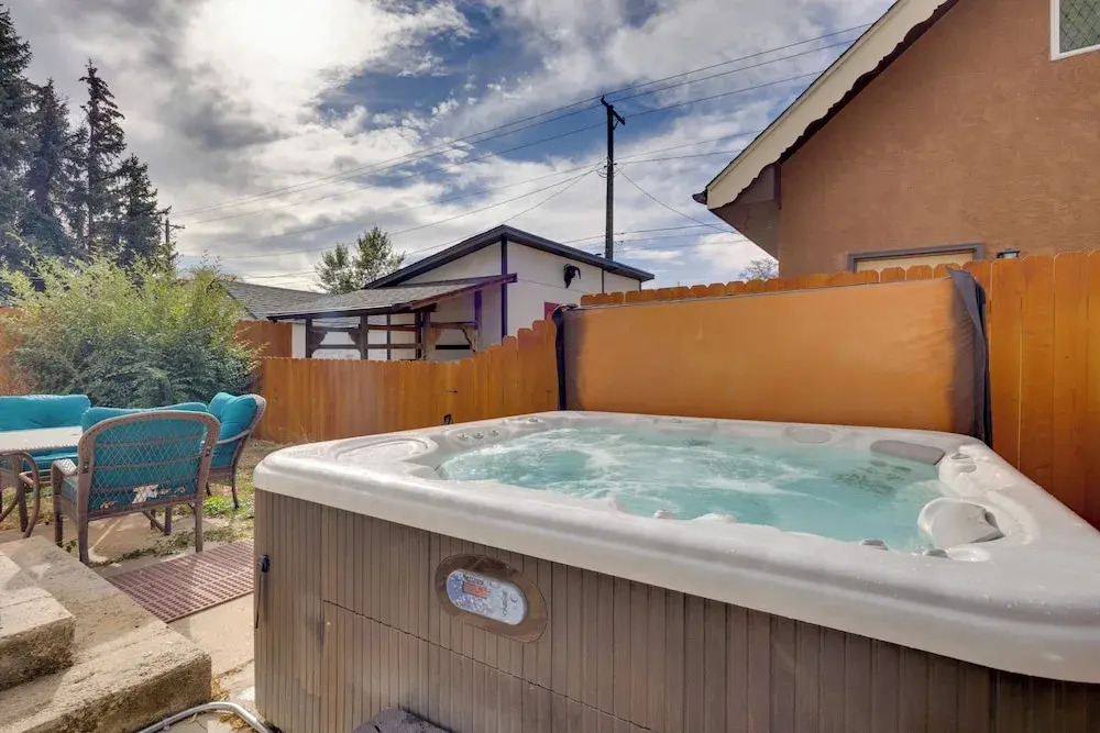 2 Mi to Dtwn: Colorado Springs Gem w/ Hot Tub!