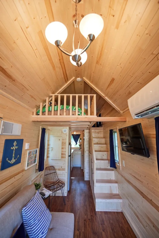 Tuxbury Pond Camping Resort Cottage