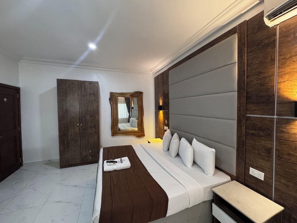 Presken Hotel White House, Lekki, Lagos