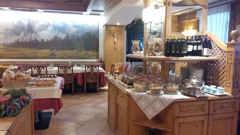 Hotel Alpina