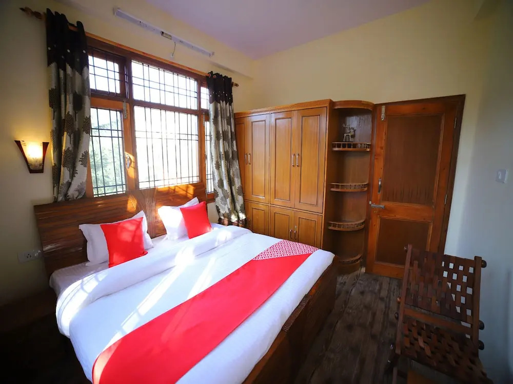 OYO 12125 Home 3BHK Shimla Woods