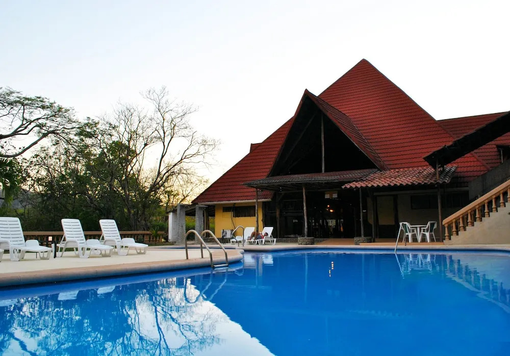 Vista Bahia Beach Resort