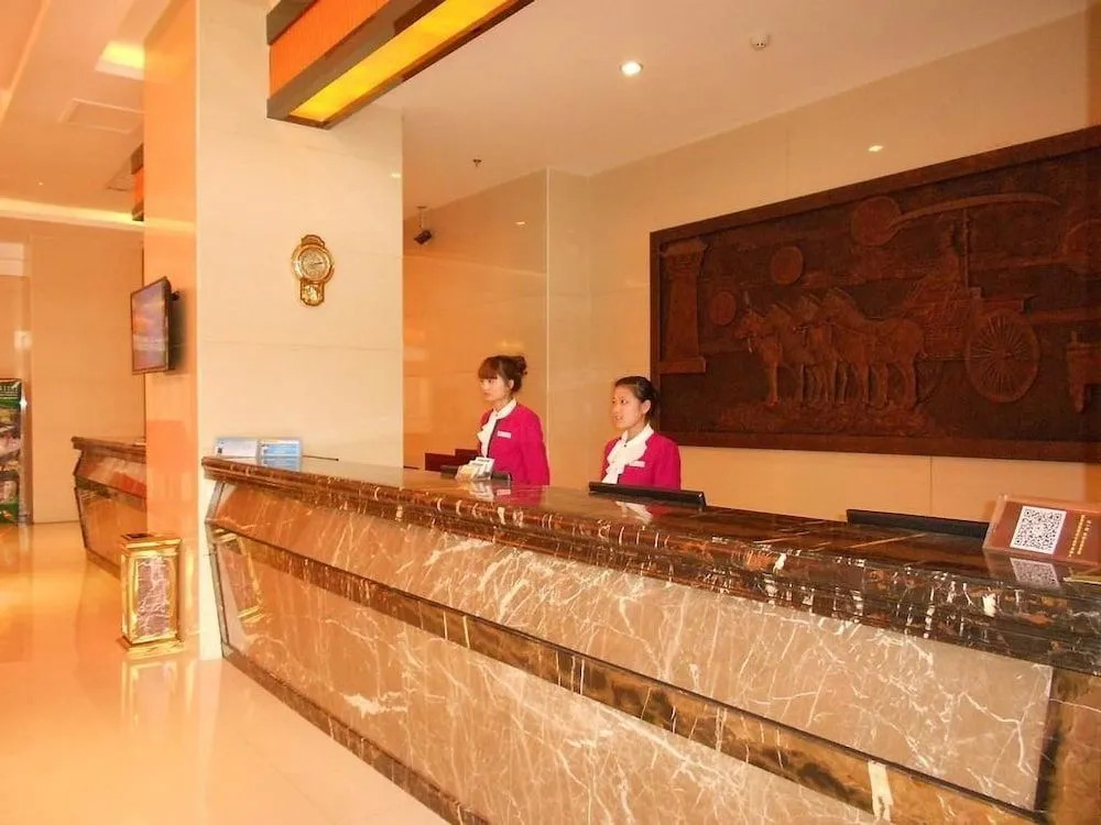 Qin Huang Hotel