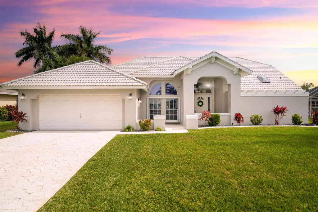 STUNNING Gulf Access Villa with Heated Pool - Villa Southern Paradise - Roelens Vacations
