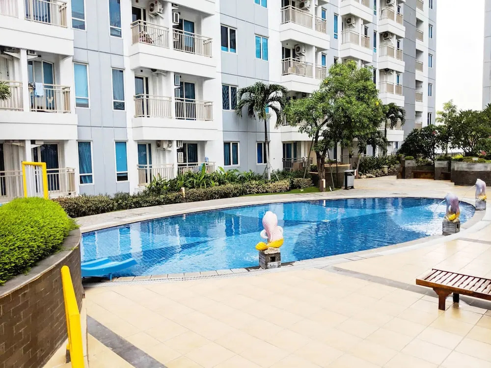 Homey and Simple Studio at Tanglin Supermall Mansion Apartment