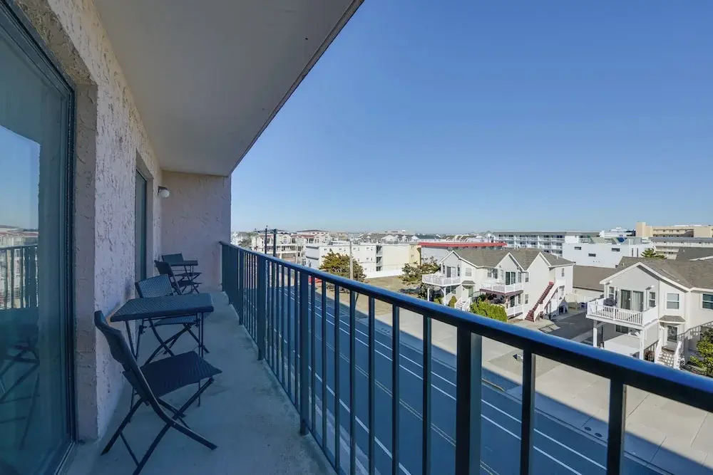 Simple North Wildwood Condo - Steps to Beach!