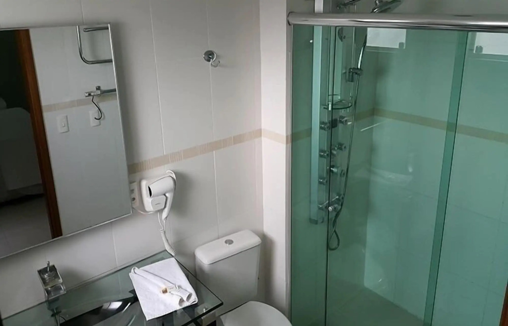 Emirates Hotel & Suites
