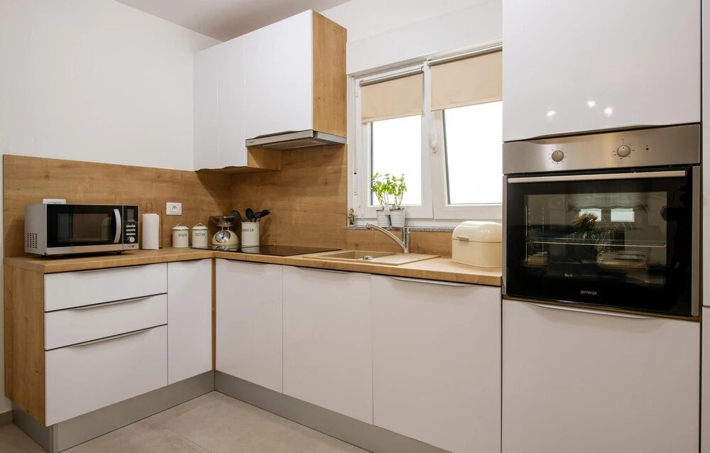 Gorgeous Home In Radeki Glavica