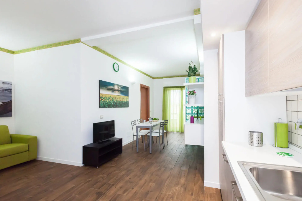 Almes Apartments