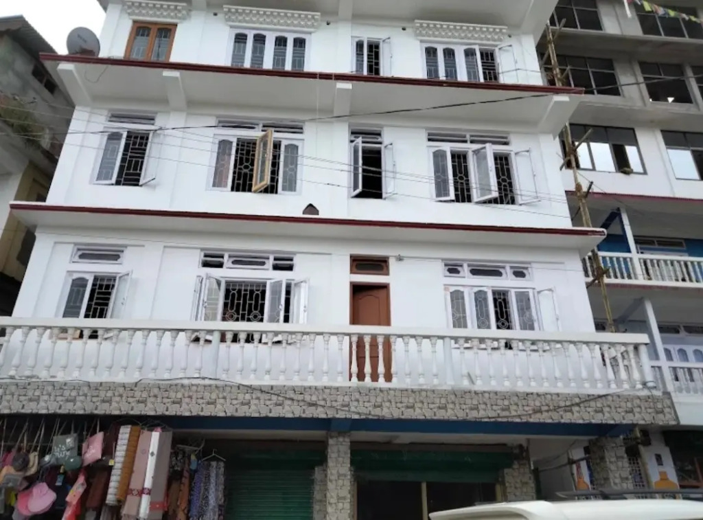 Hotel Tawang Holiday