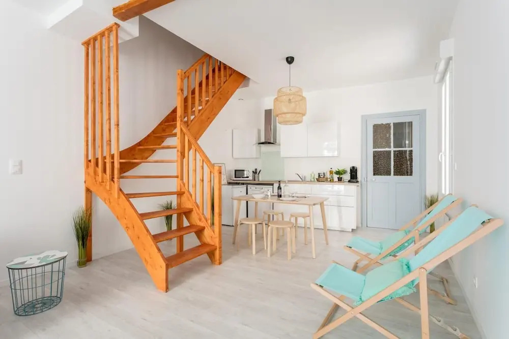 Relaxing 95m2 Duplex Apartment