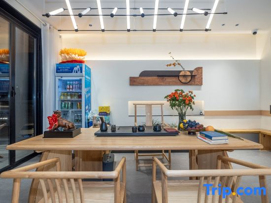 Jiuhuashan Yueting Lanshe Homestay