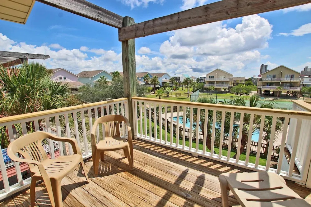 Pleasure Isle Villas 30B by Youngs Suncoast
