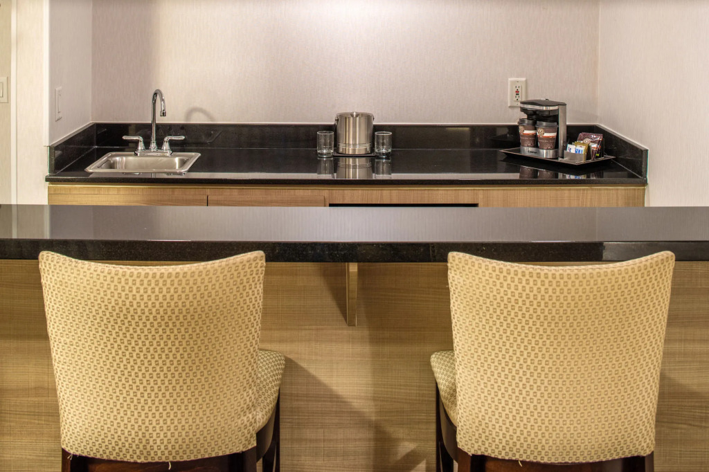 DoubleTree by Hilton Bend