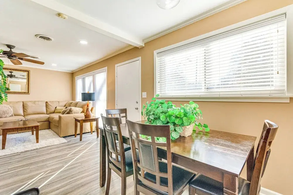 6 Mi to Dtwn: Charming Home in Little Rock